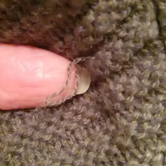 Love by designe womans olive green sweater sz L - Picture 8 of 16